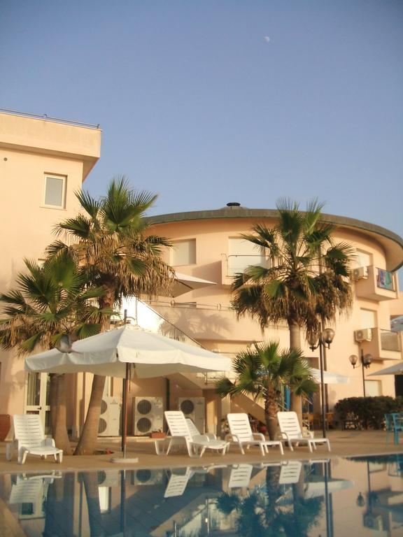 Hotel Sirenetta Isola delle Femmine Exterior foto